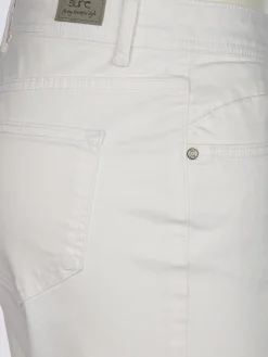 Damen Bermuda in Slim Fit