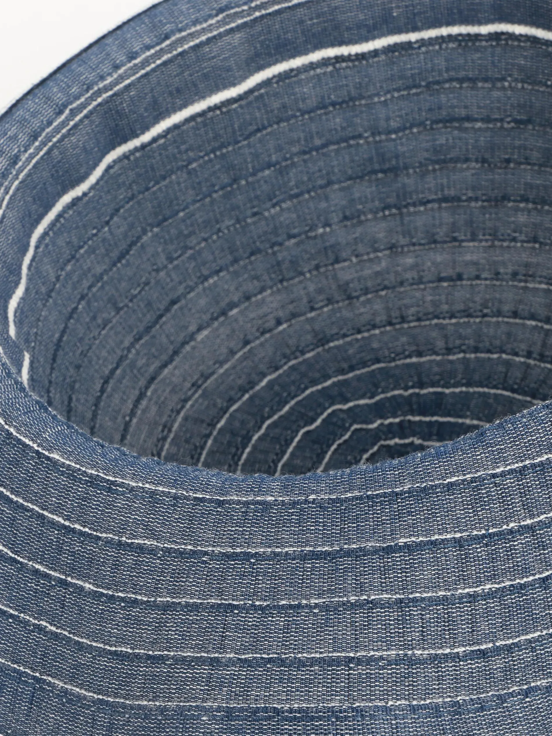 Damen Hut mit Streifen