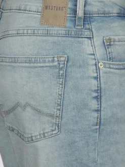 Damen Jeans in Capri Länge