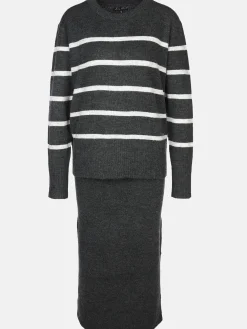 Damen Set bestehend aus Pullover und Rock