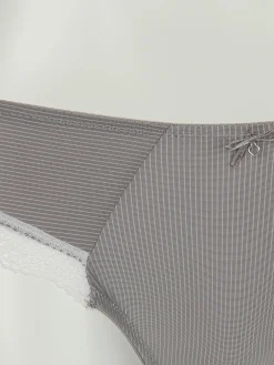 Damen Slip mit Spitzenbesatz