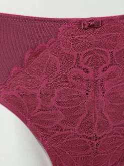 Damen Slip mit Spitzenbesatz