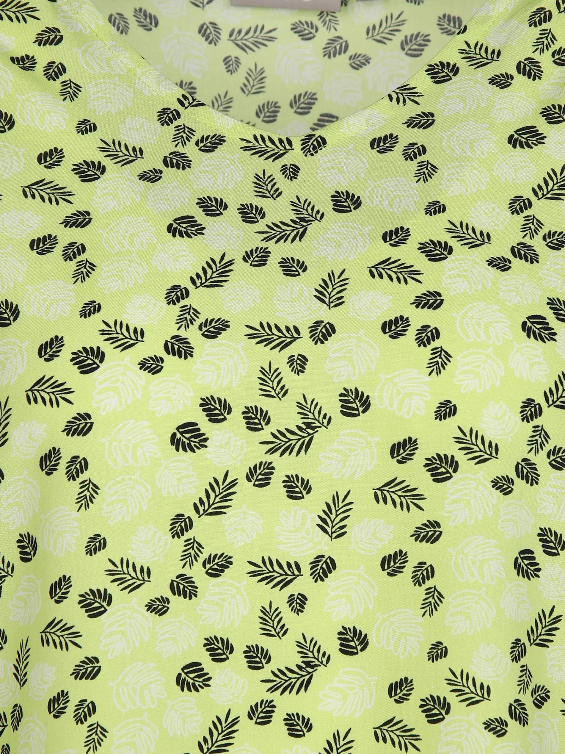 Damen Top im Minimalprint