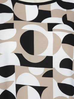 Große Größen Shirt im Materialmix