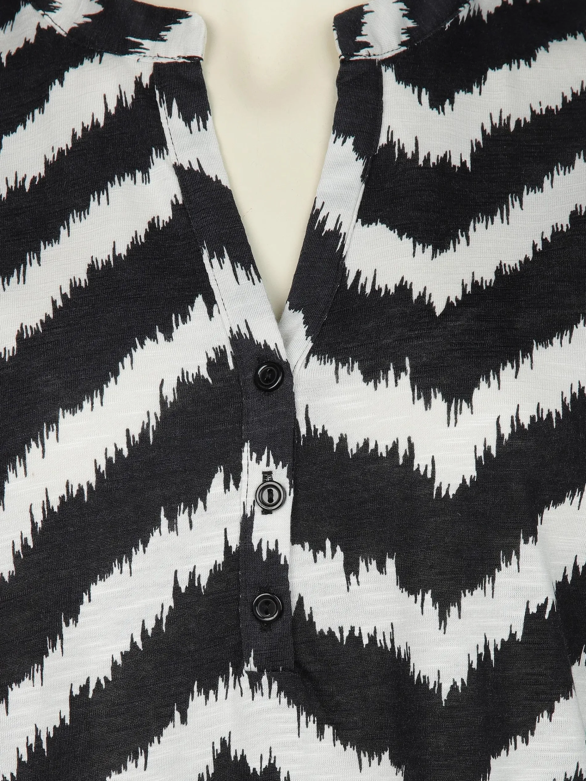 Große Größen Shirt mit Streifen-Design