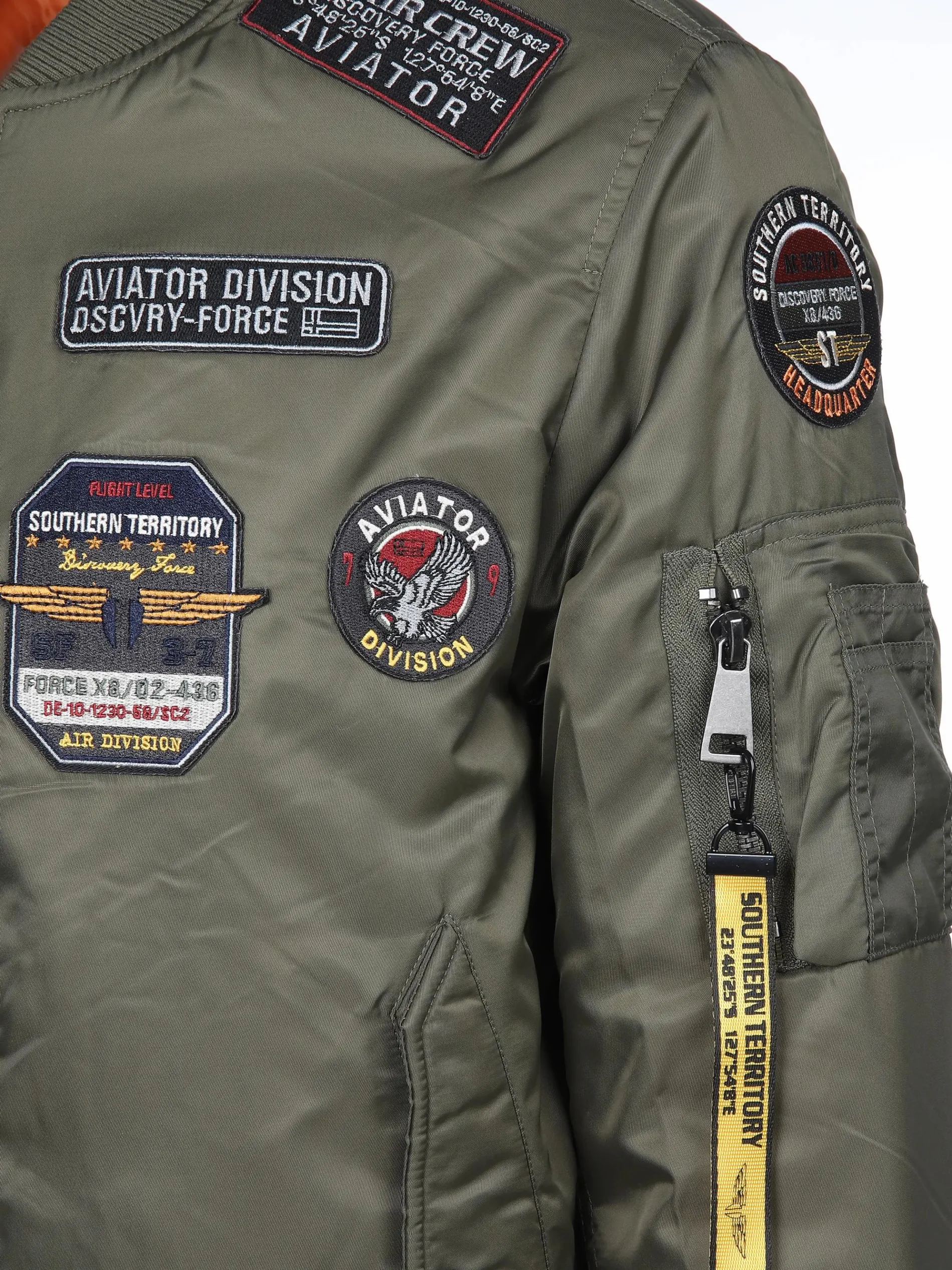 Herren Bomberblouson mit vielen Patches