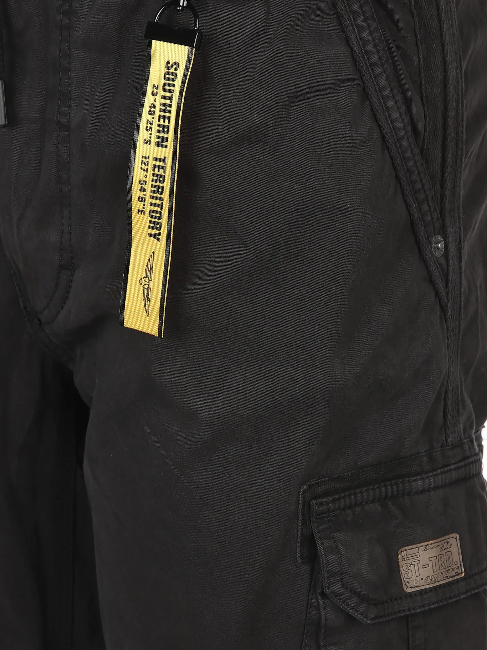 Herren Cargo-Schlupfhose mit vielen Details