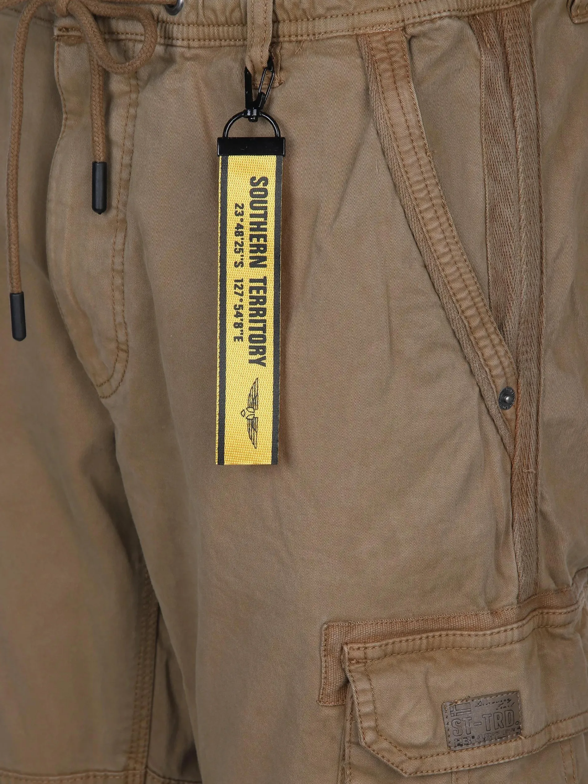 Herren Cargo-Schlupfhose mit vielen Details