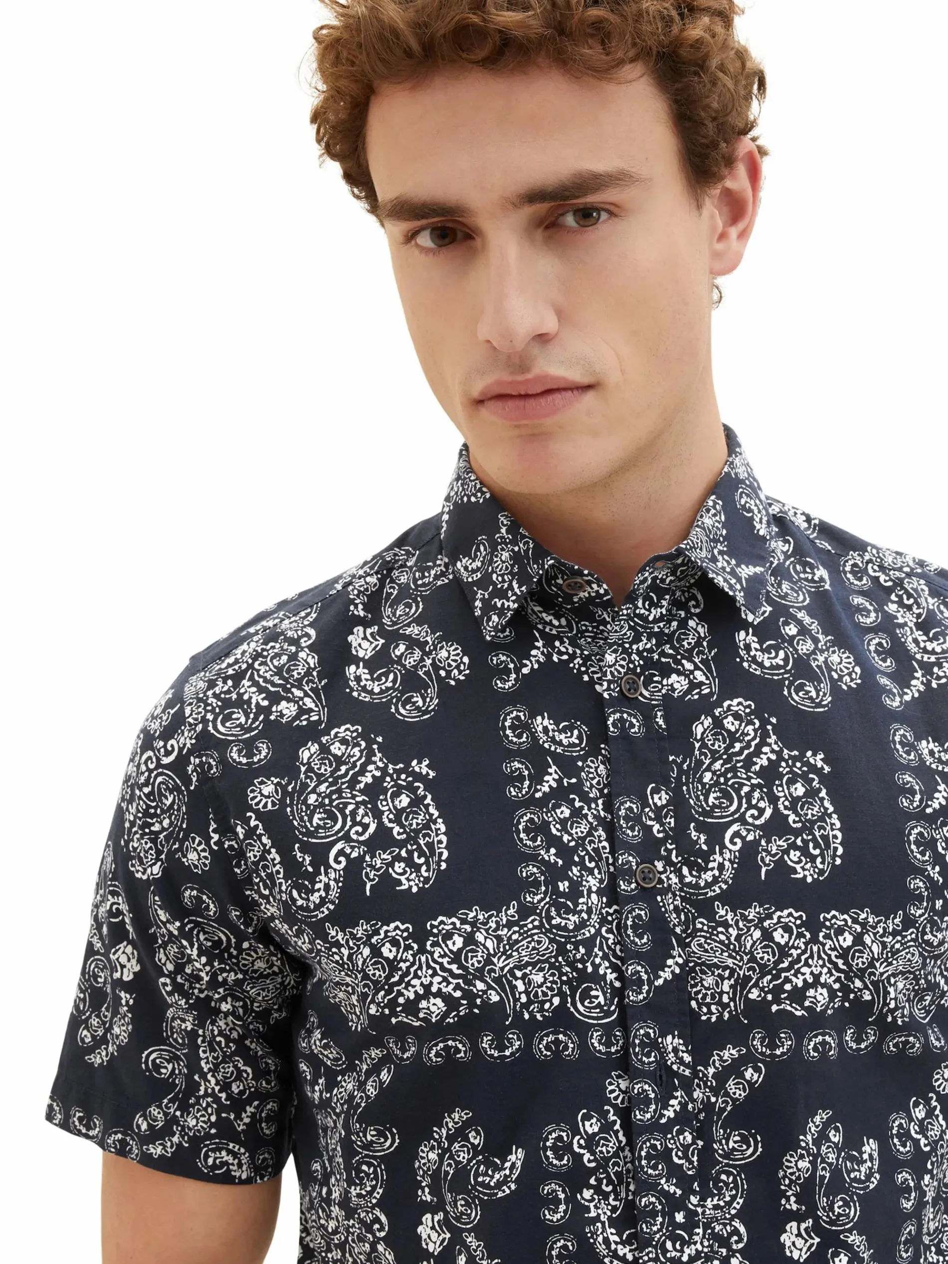 Herren Freizeithemd im Paisleydessin