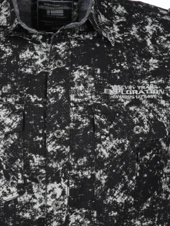 Herren Freizeithemd mit Brusttaschen in Oilwash-Optik