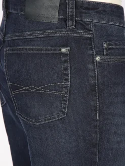 Herren Jeans in dunkler Waschung