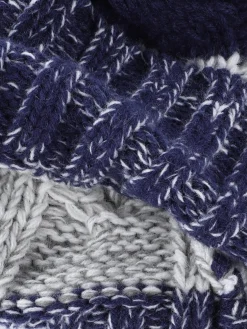 Jungen Mütze mit Pompom