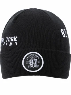 Jungen Mütze mit Stickerei