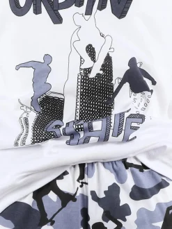 Jungen Shorty mit Frontprint