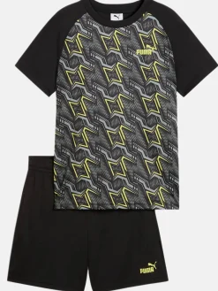 Jungen Sportset, bestehend aus Shirt und kurzer Hose