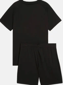 Jungen Sportset, bestehend aus Shirt und kurzer Hose