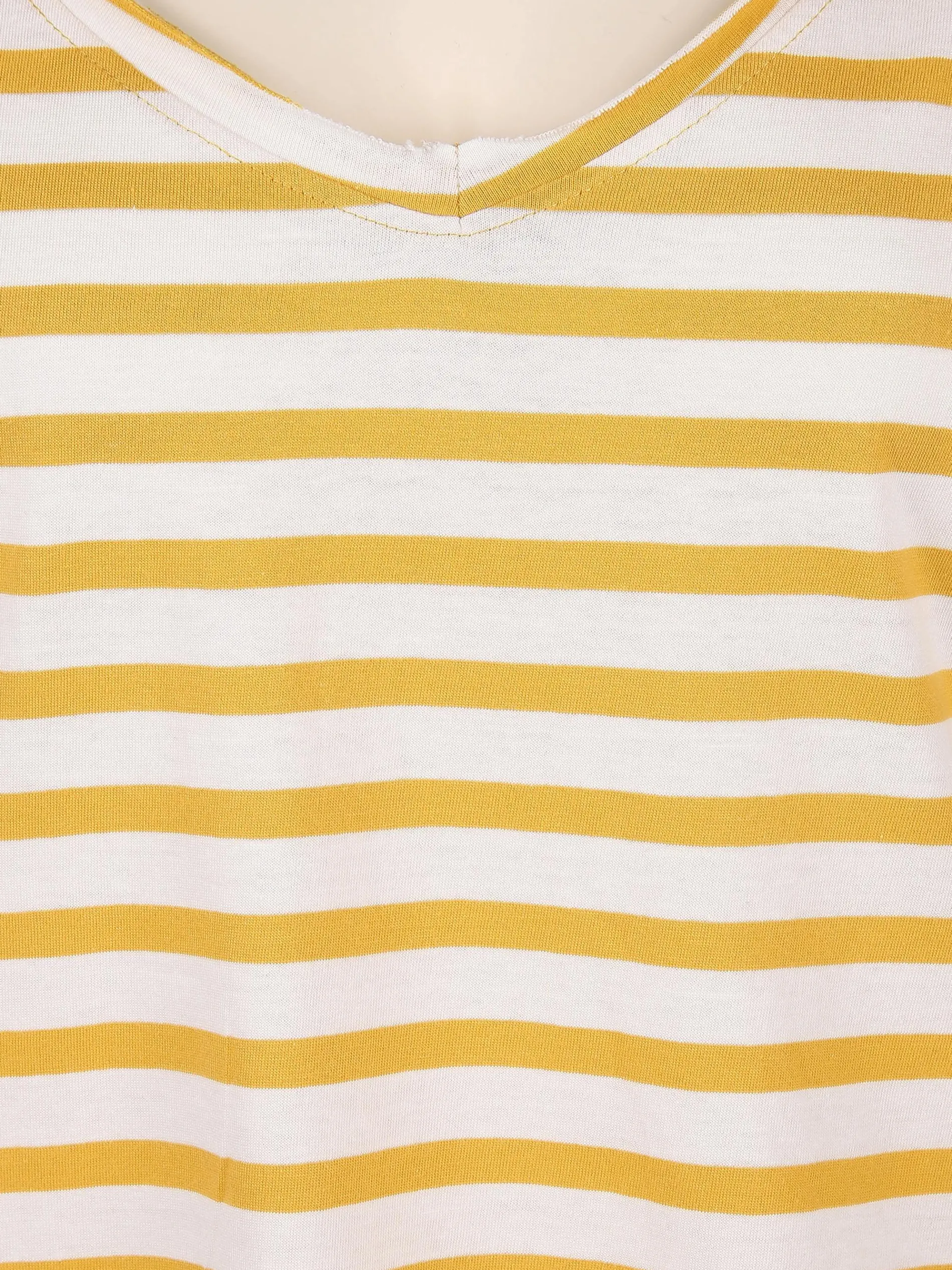 Only Carmakoma CARLIFE LIFE V-NECK Shirt