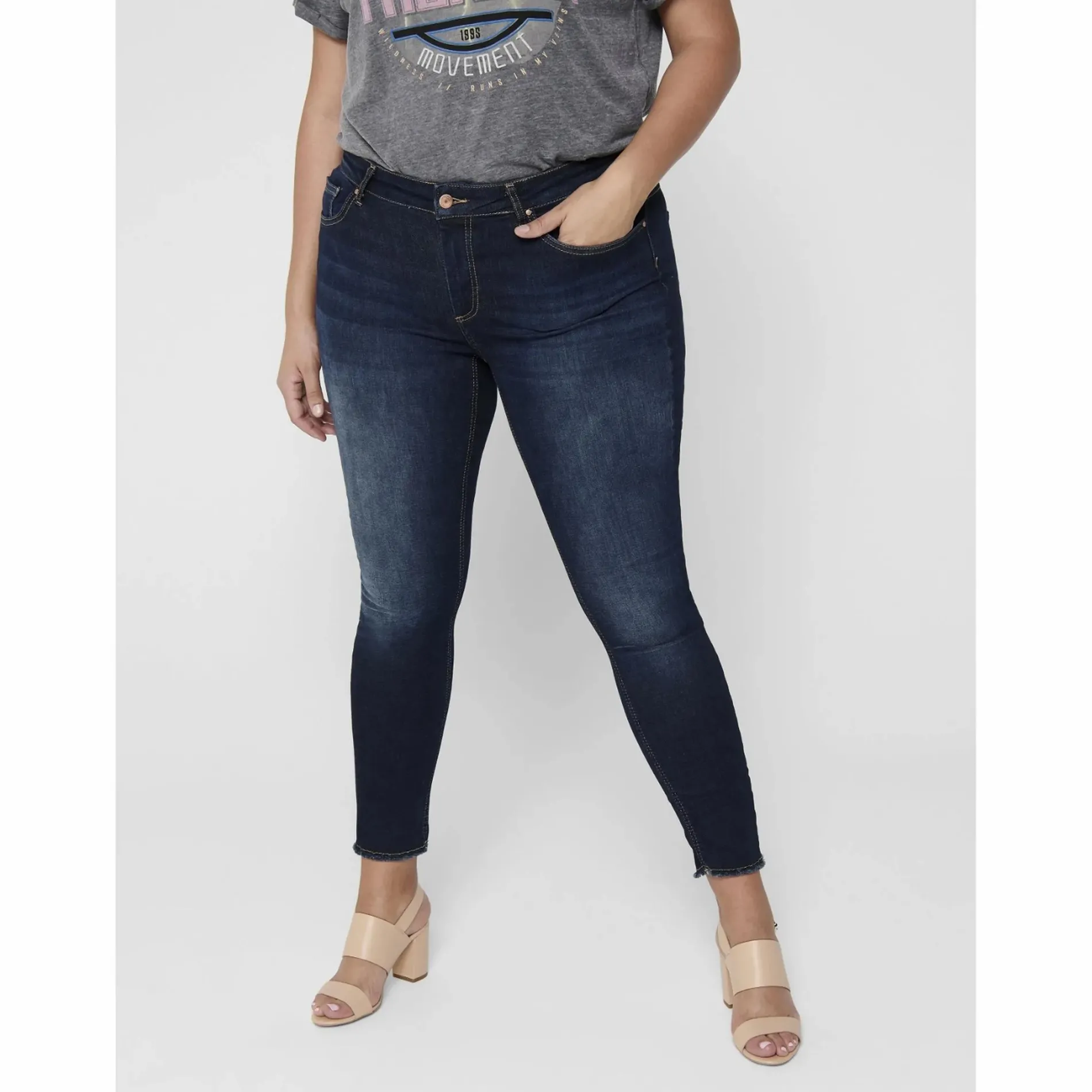 Only Carmakoma CARWILLY REG SK ANK R Jeans