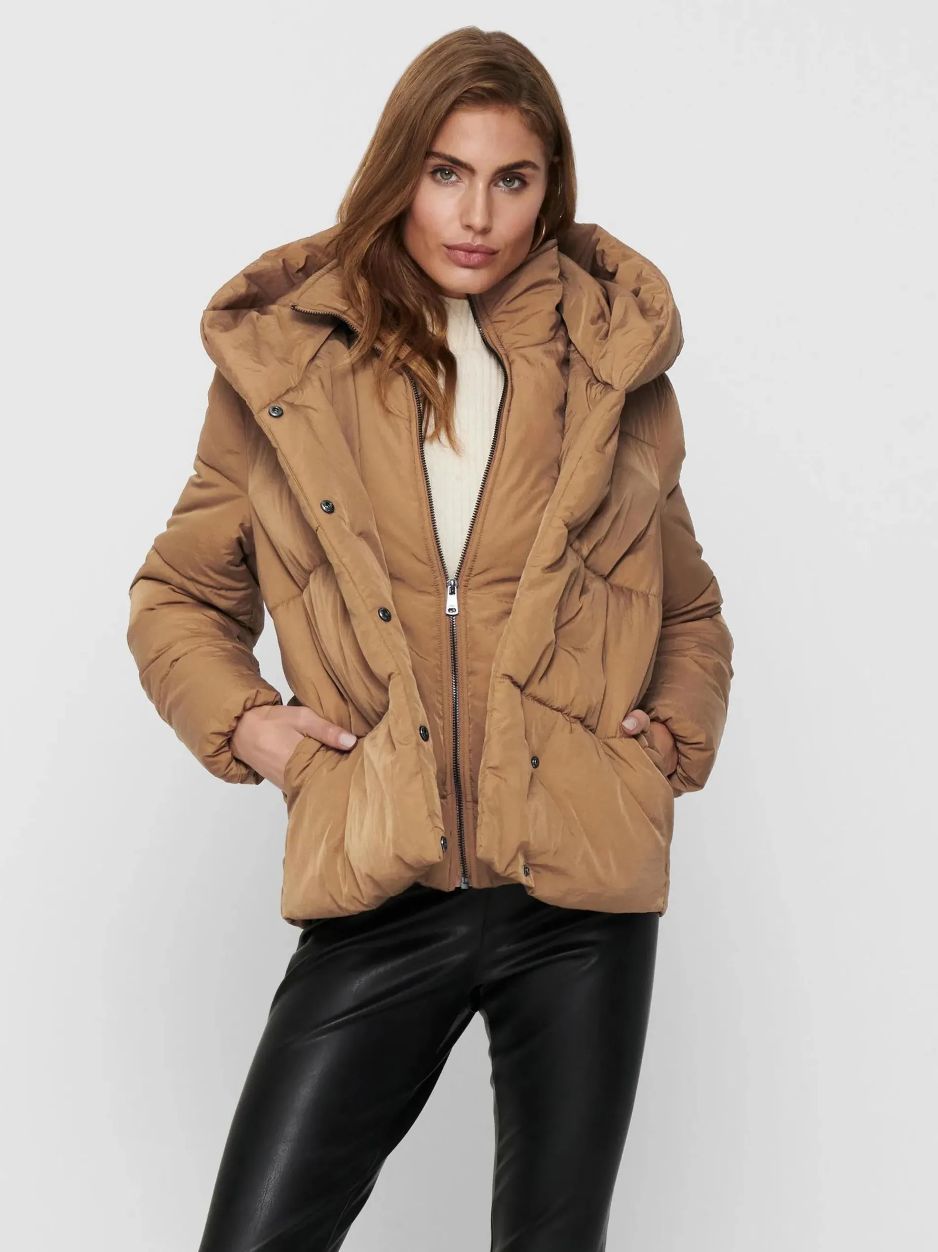 Only ONLSYDNEY SARA PUFFER Jacke